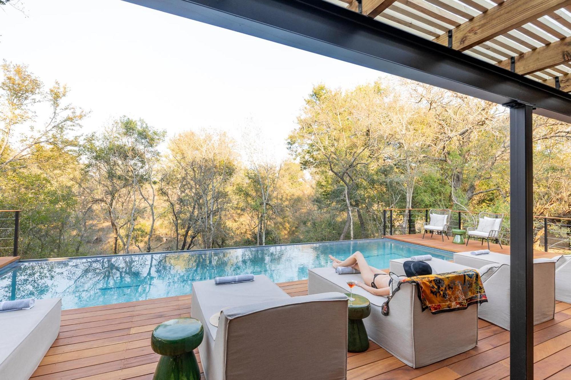 Thornybush Simbambili Lodge Reserva de caza Sabi Sand Exterior foto